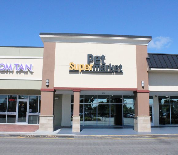 Pet Supermarket Naples Plaza