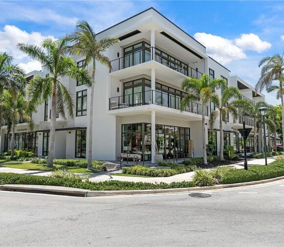 Parkview at Cambier – Downtown Naples